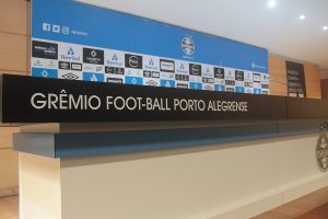 Instalação de sistema de áudio e vídeo no Auditório da  Arena do Grêmio